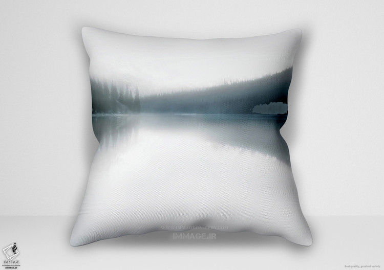 کوسن مینیمال دریاچه آینه اثر کارول رابینسون (MN 1896)