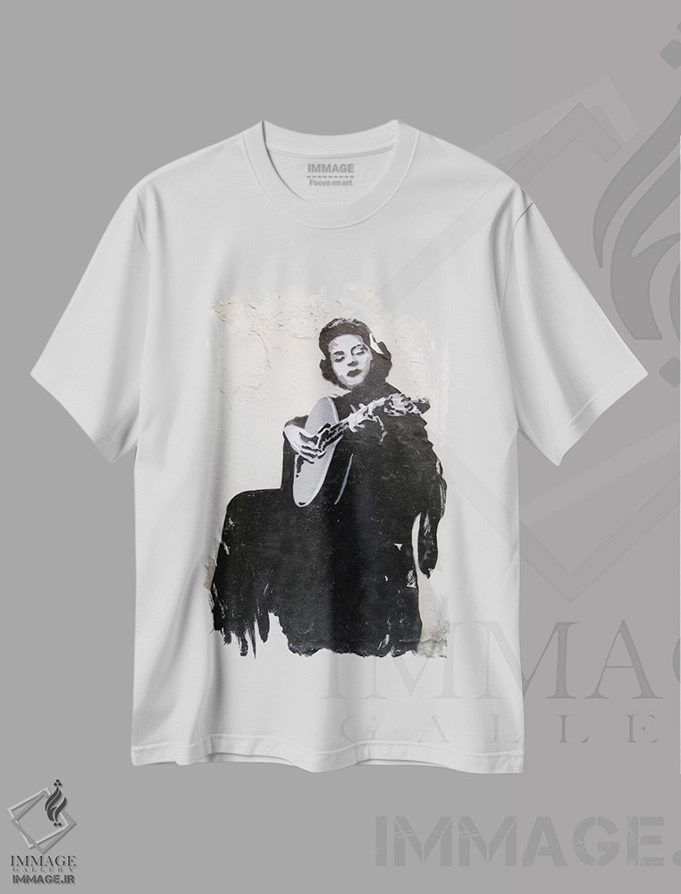 تیشرت طرح دار گیتاریست زن، مدیوم اثر هنرمند ناشناس | immage.ir