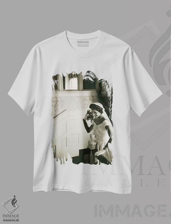 تیشرت طرح دار لباس عروس ژاکلین بوویه، مدیوم اثر هنرمند ناشناس | فروشگاه ایماژ