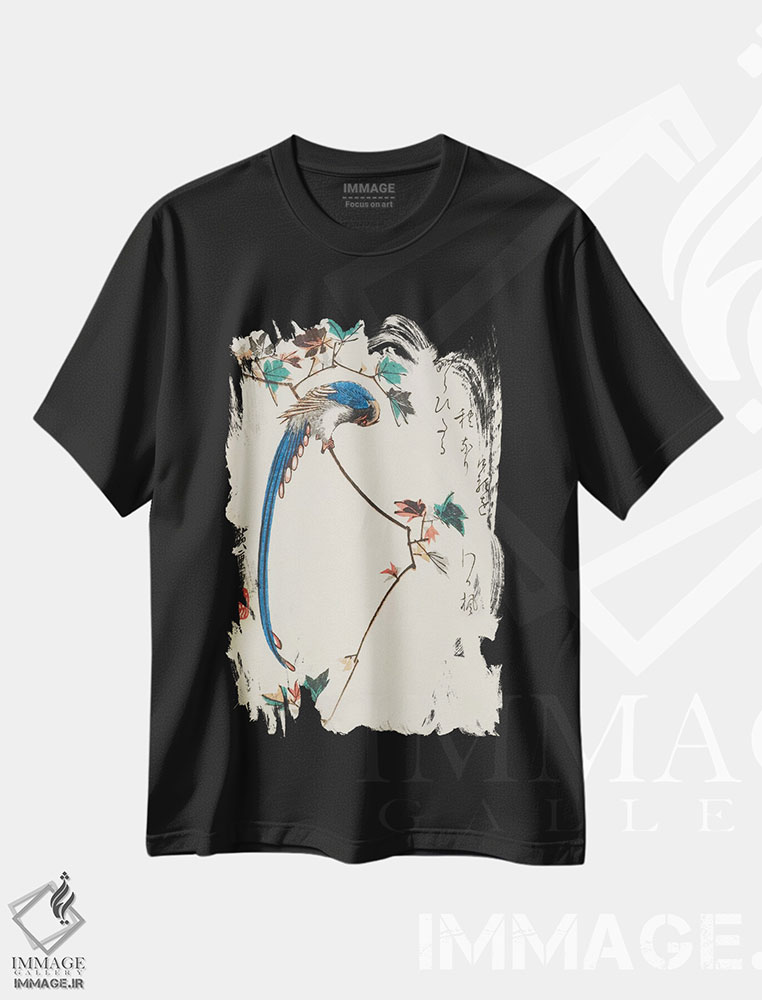 تیشرت طرح دار زاغی آبی بر شاخه افرا، دکور آسیایی اثر اوتاگاوا هیروشگه | immage.ir