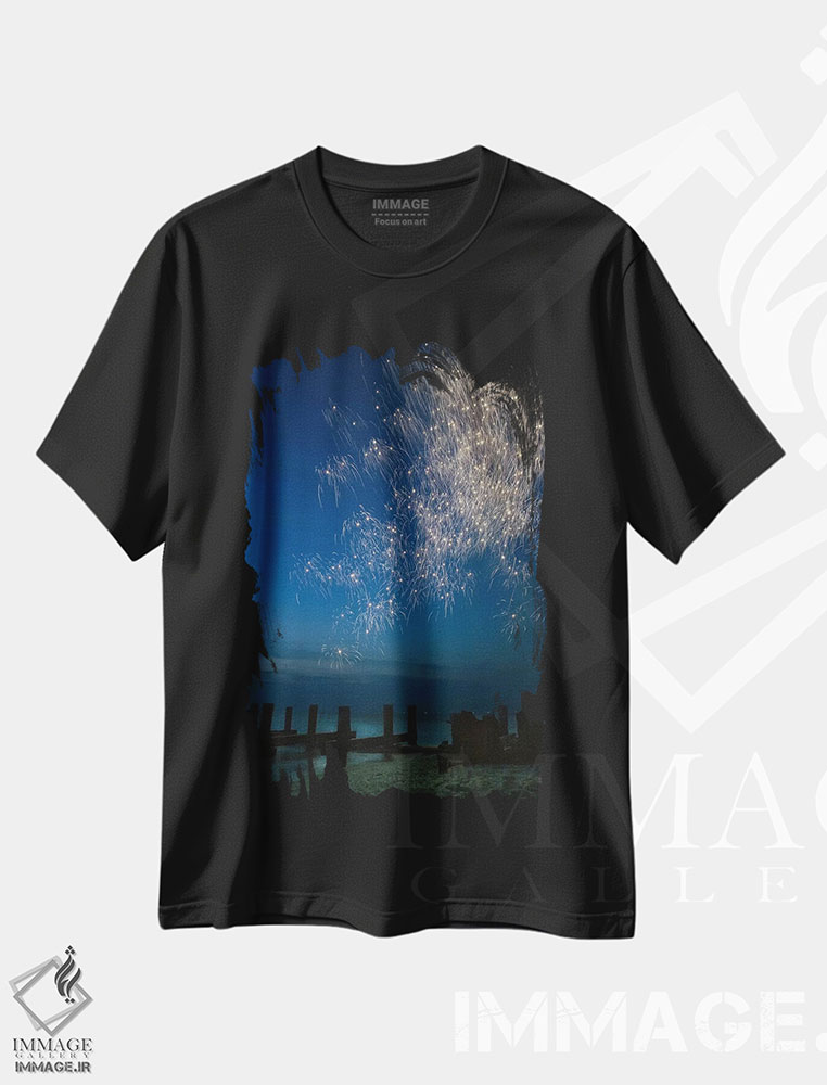 تیشرت طرح دار قاچاقی، مدیوم اثر جفری آنسل آگرونس | فروشگاه ایماژ