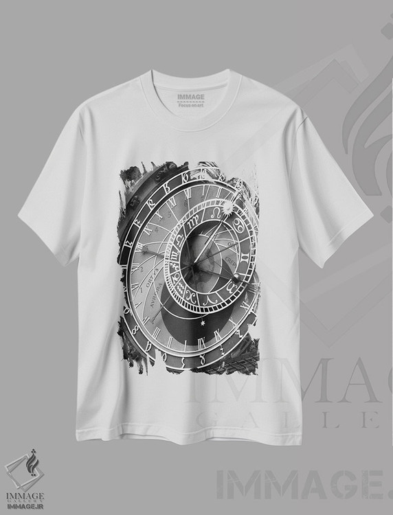 تیشرت طرح دار ساعت نجومی پراگ ۱۱، مدیوم اثر موایسس لوی | فروشگاه ایماژ