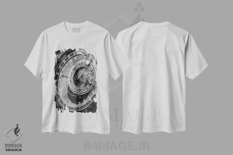 تیشرت طرح دار ساعت نجومی پراگ ۱۱، مدیوم اثر موایسس لوی | فروشگاه ایماژ
