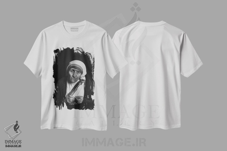 تیشرت طرح دار عکس مادر ترزا، عکاسی سیاه و سفید اثر هنرمند ناشناس | immage.ir