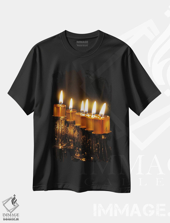 تیشرت طرح دار شمعدان منورا، دکور تعطیلات اثر هنرمند ناشناس | فروشگاه ایماژ