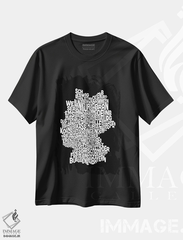 تیشرت طرح دار نقشهٔ متنی آلمان، آبستره اثر مایکل تامپست | فروشگاه ایماژ