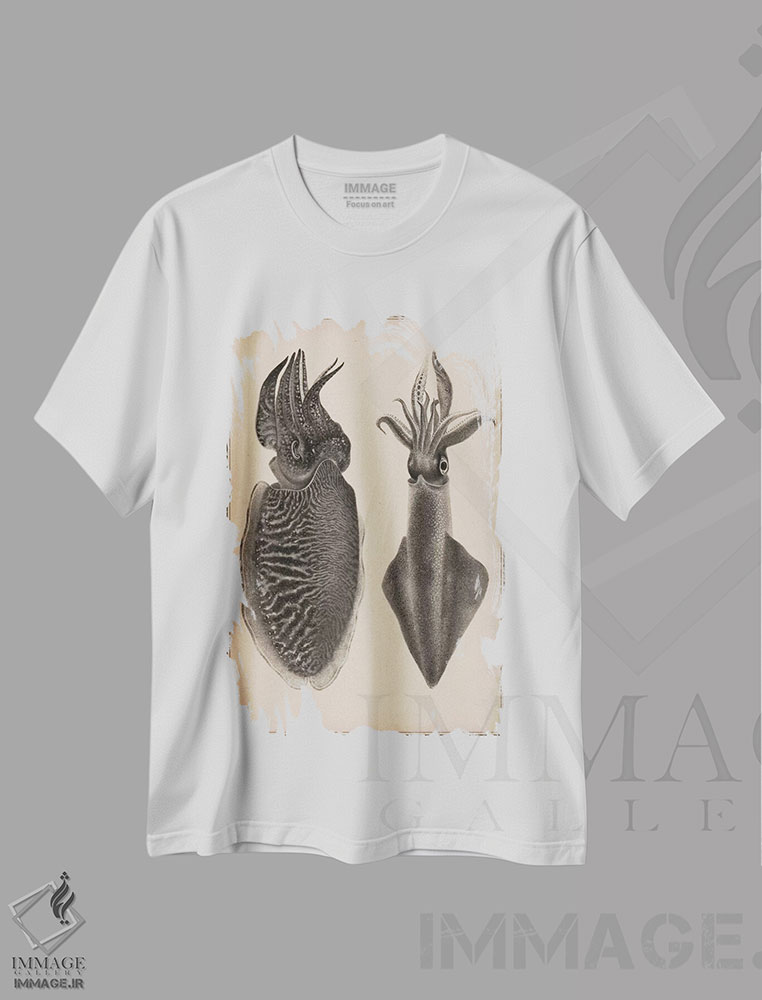 تیشرت طرح دار نقاشی علمی اُکتاپوس و ماهی مرکب، تزئینی اثر هنرمند ناشناس | immage.ir