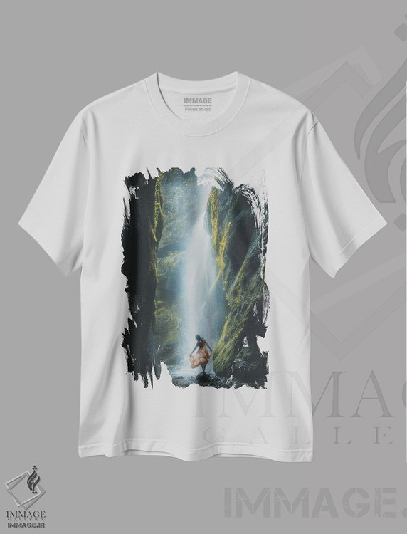 تیشرت طرح دار درهٔ مخفی، مدیوم اثر آنابل شابر | immage.ir