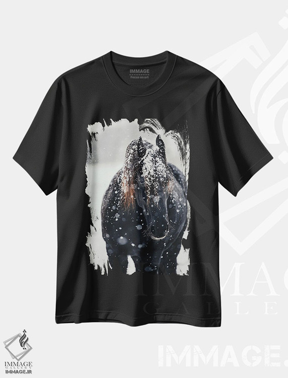 تیشرت طرح دار یافتن آرامش در سرما، هنر فاخر اثر آنا آرشینگر | فروشگاه ایماژ