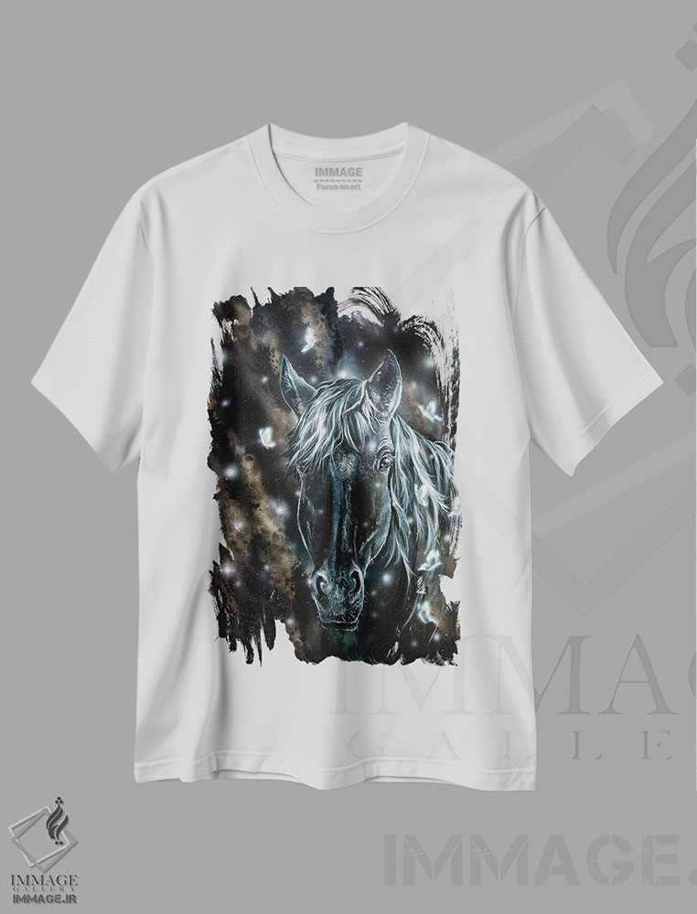 تیشرت طرح دار اسب و پروانه ها، تزئینی اثر آنجلا بادن | فروشگاه ایماژ