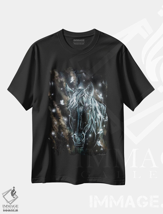 تیشرت طرح دار اسب و پروانه ها، تزئینی اثر آنجلا بادن | immage.ir