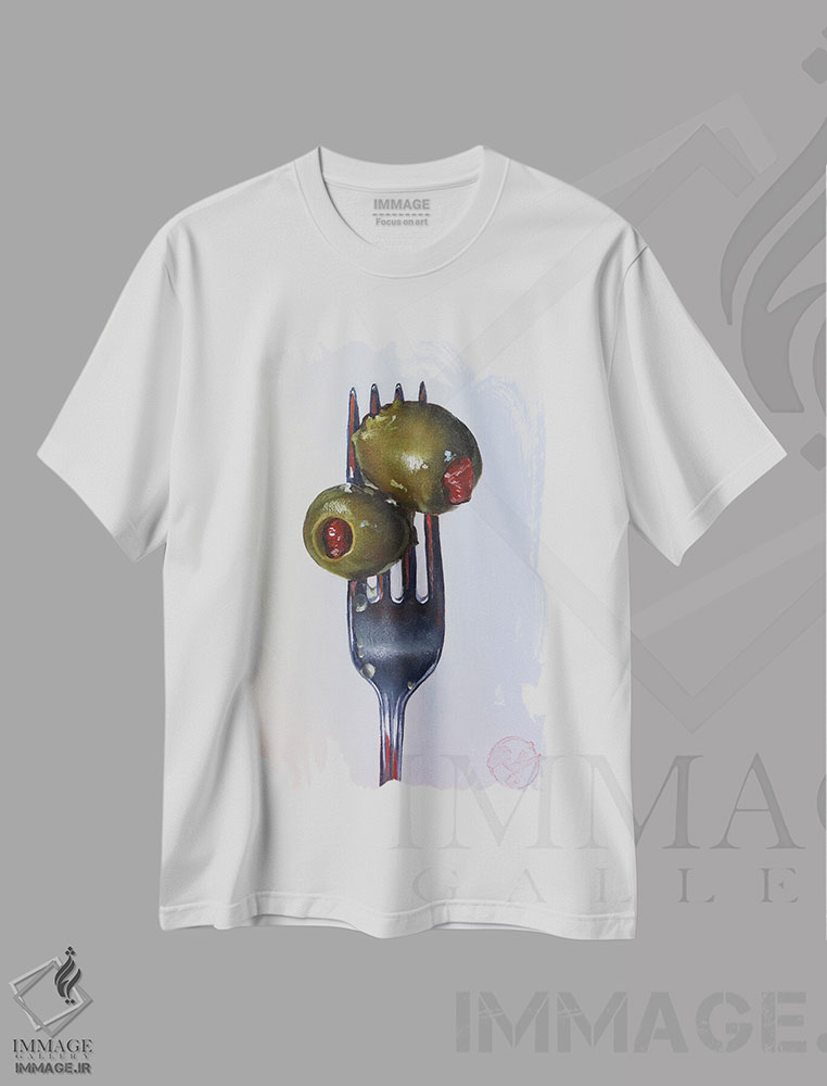 تیشرت طرح دار چنگال را فرو کن، هنر فاخر معاصر اثر ابرا جانسون | immage.ir