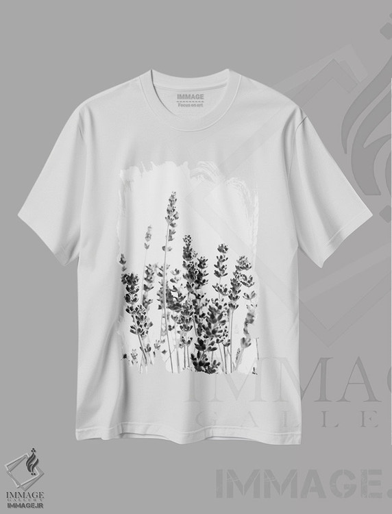 تیشرت طرح دار اسطوخودوس بنفش در سیاه و سفید I، عکاسی سیاه و سفید اثر هنر آنیتا و بلا | immage.ir