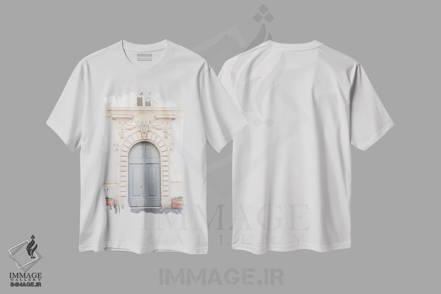 تیشرت طرح دار درِ آبی ملایم در تراستوره رم یک، تزئینی اثر هنر آنیتا و بلا | immage.ir