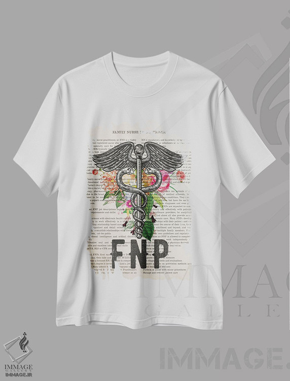 تیشرت طرح دار پرستار خانوادههمراه با گل ها، هنر دیجیتال اثر پیکسل کهنه | immage.ir