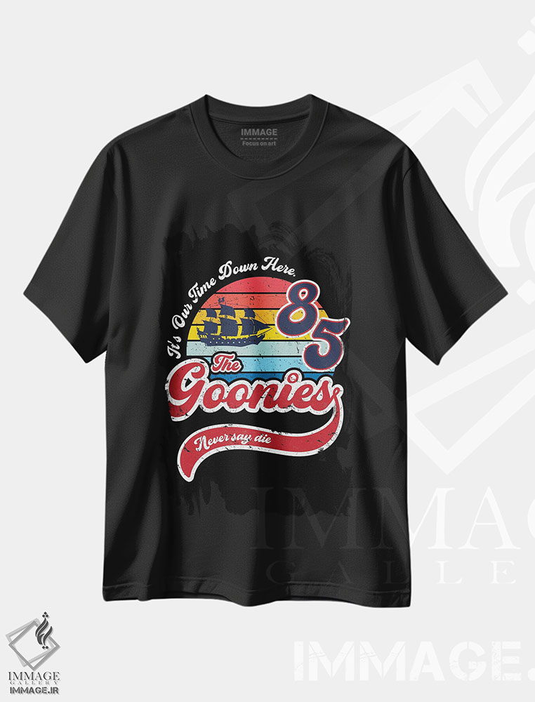 تیشرت طرح دار هرگز نگو بمیر، هنر دیجیتال اثر آنتونیو کامارنا | فروشگاه ایماژ