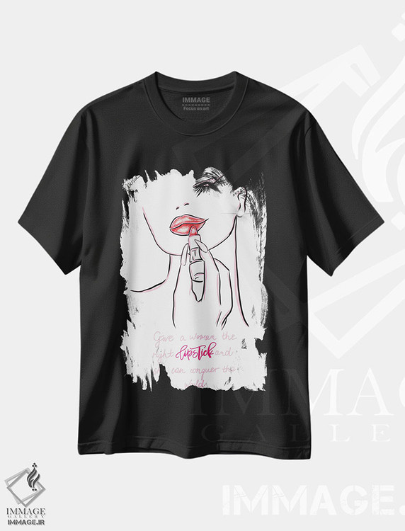 تیشرت طرح دار یک زن می تواند دنیا را فتح کند، باربیکور اثر آتلیه کنسولو | فروشگاه ایماژ