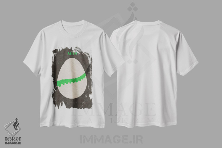 تیشرت طرح دار بیگانه، تزئینی اثر آیشه دنیز آکِرمان | immage.ir
