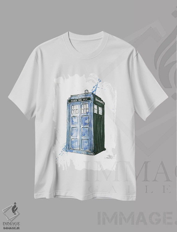 تیشرت طرح دار تاردیس، دست نقاشی و طراحی دستی اثر آدام مایکلز | immage.ir