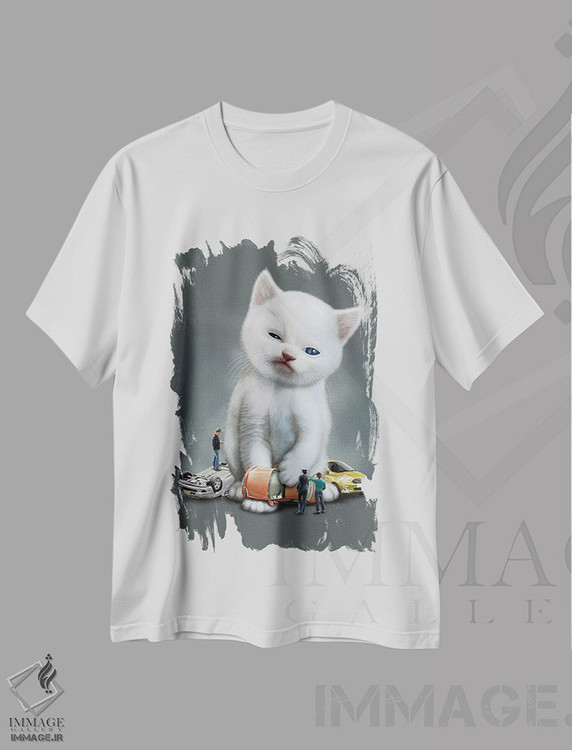 تیشرت طرح دار بچه گربه در مقابل خودروها، تزئینی اثر آدام لاولس | immage.ir