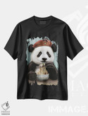 تیشرت طرح دار پاندا در حال خوردن نودل، تزئینی اثر آدام لاولس | فروشگاه ایماژ
