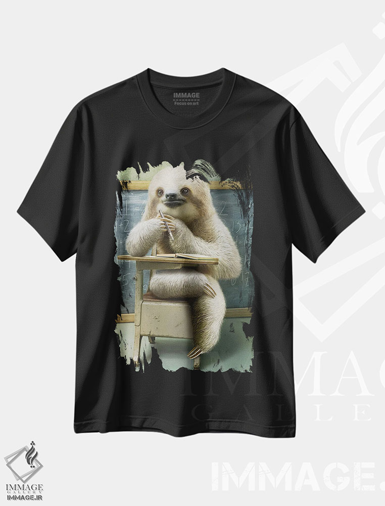 تیشرت طرح دار تنبل در کلاس، تزئینی اثر آدام لاولس | فروشگاه ایماژ