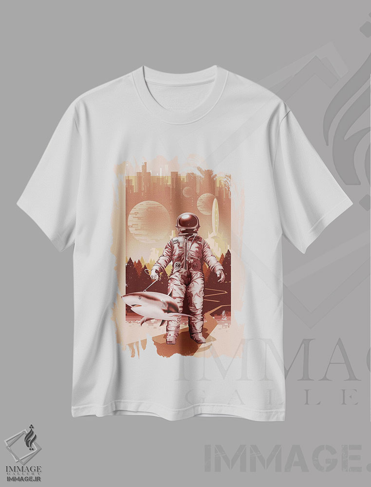 تیشرت طرح دار فضای باز عجیب، تزئینی اثر آدام لاولس | immage.ir