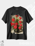 تیشرت طرح دار سکون گل های قرمز هوش مصنوعی ۲، هنر دیجیتال اثر آلساندرو دلا توره | فروشگاه ایماژ