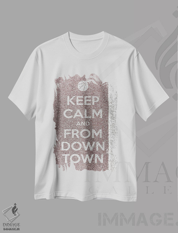 تیشرت طرح دار آرام باش و از مرکز عمل کن، تایپوگرافی اثر آلساندرو دلا توره | immage.ir
