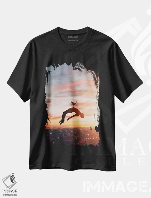 تیشرت طرح دار داستانی از مهاجرت، عکاسی ترکیبی اثر عبدالله ایویندار | فروشگاه ایماژ