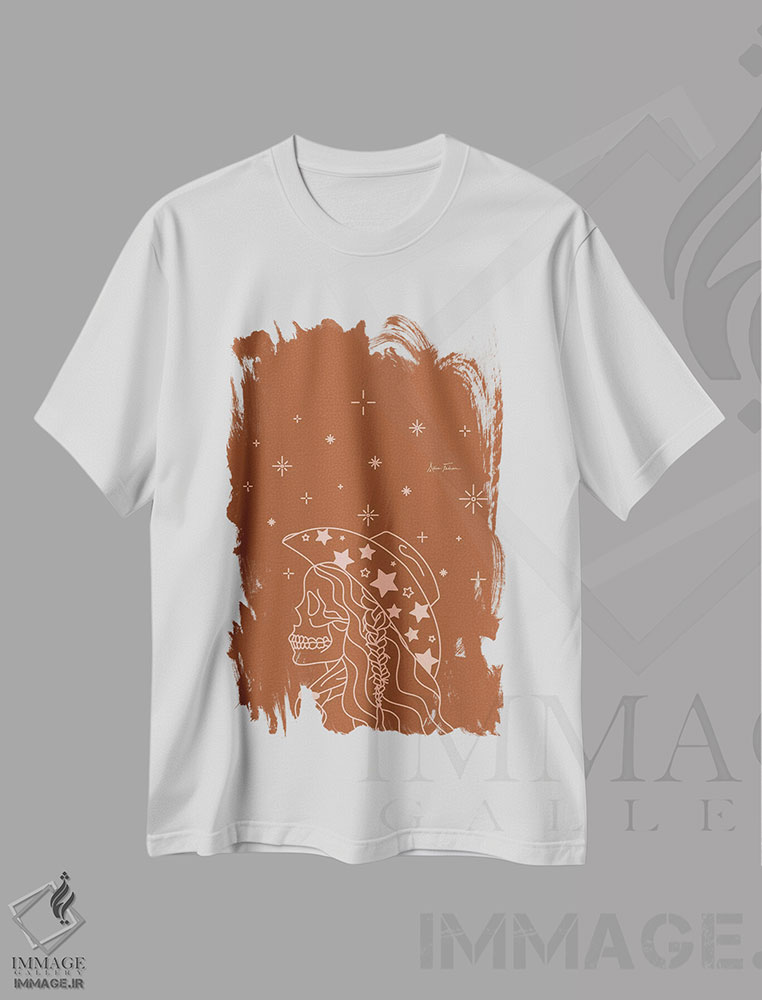 تیشرت طرح دار کاول گرل "عشق یا مرگ" با نگین در رنگ زنگ زده، تزئینی اثر آلی فالکن | immage.ir