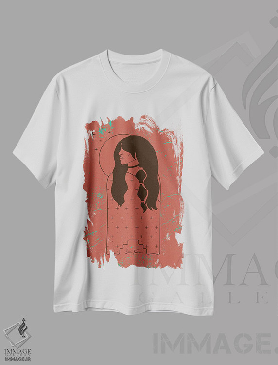 تیشرت طرح دار دختر ماه در آدوبی، دکور بوهمی اثر آلی فالکن | immage.ir