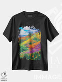 تیشرت طرح دار تپه های رنگین کمان، دکور معاصر اثر آندریا فِیرفرویس | فروشگاه ایماژ