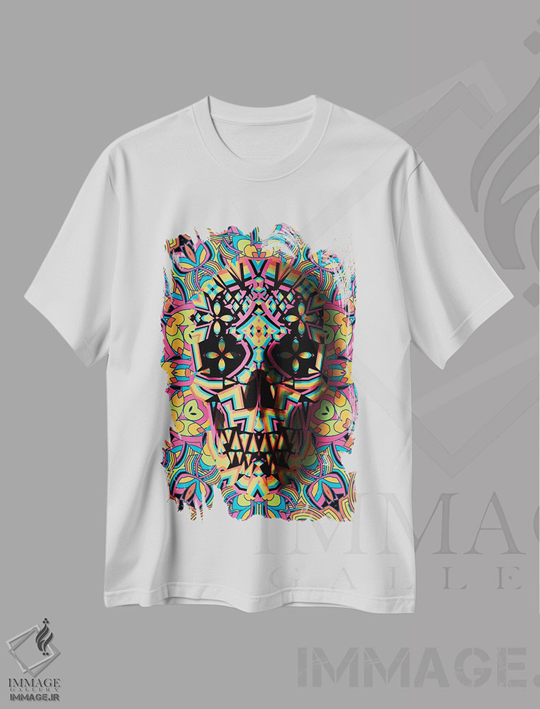 تیشرت طرح دار جمجمه هندسی، دکوراسیون جایگزین اثر علی گولچ | immage.ir