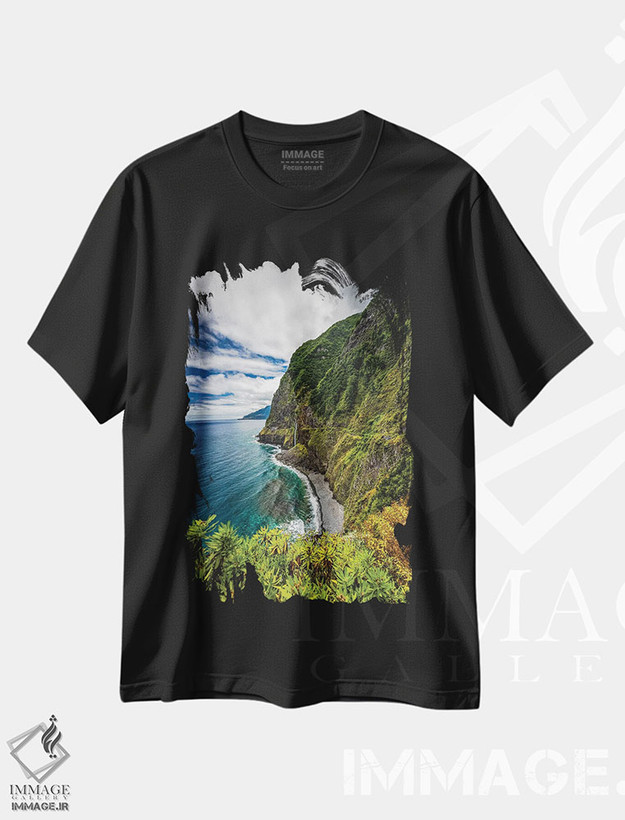 تیشرت طرح دار چشم انداز صخره ساحلی جزیره مادیرا پرتغال، مدیوم اثر الکس جی پرز | فروشگاه ایماژ