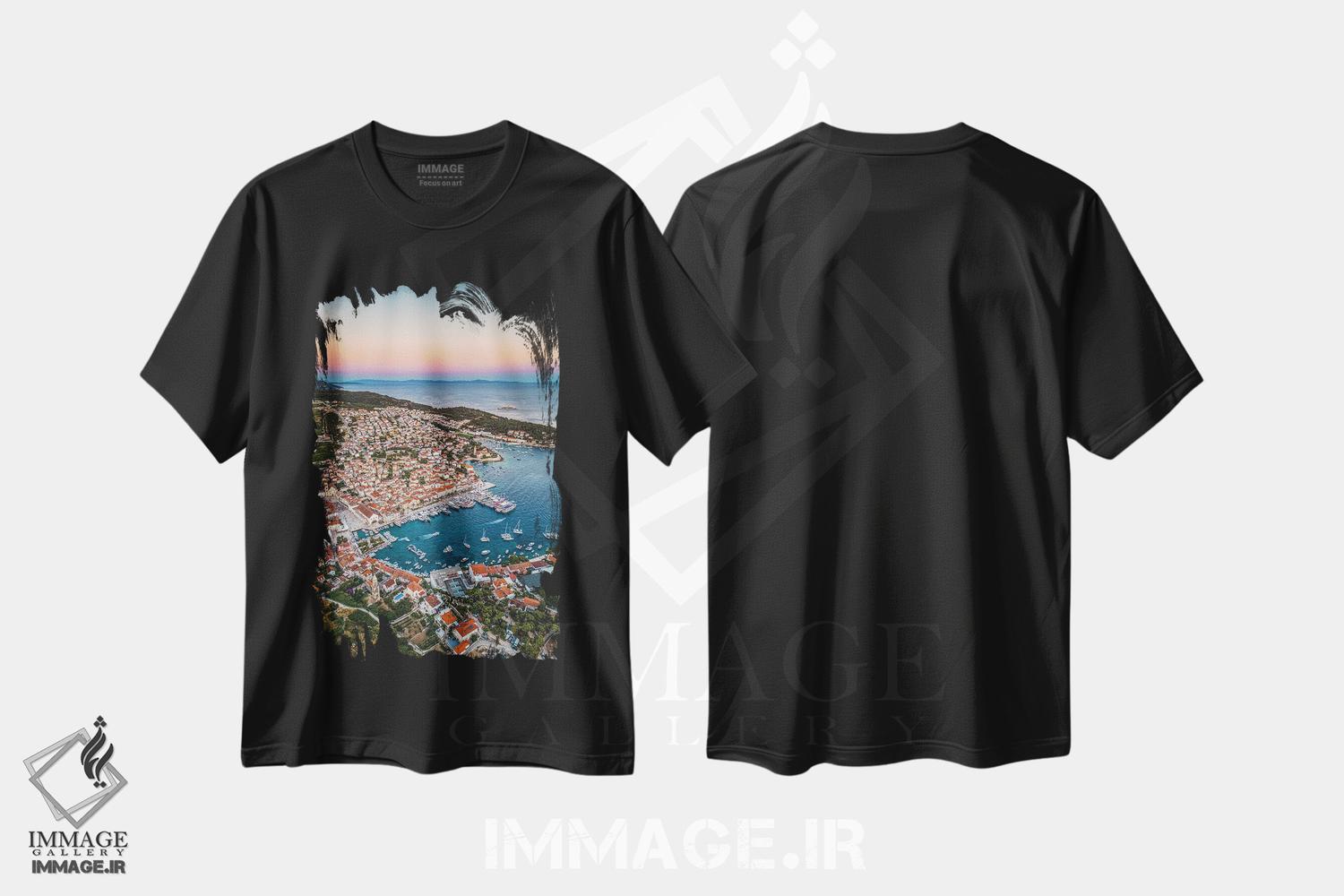 تیشرت طرح دار منظره افقی شهر کوچک هوار در غروب، مدیوم اثر الکس جی پرز | فروشگاه ایماژ