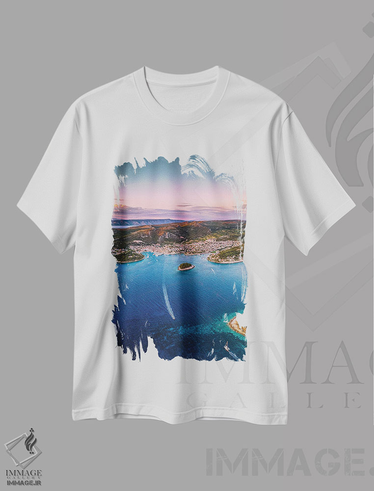 تیشرت طرح دار غروب شهر کوچک هوار از نمای بالا، مدیوم اثر الکس جی پرز | immage.ir
