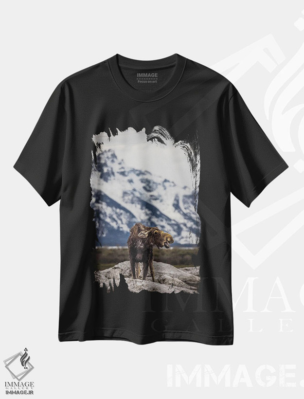 تیشرت طرح دار گوزن بزرگ تیتون، مدیوم اثر الکس جی پرز | فروشگاه ایماژ