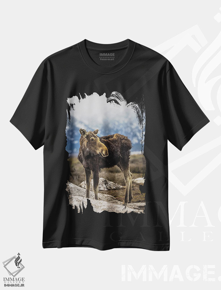 تیشرت طرح دار گوزن بزرگ تیتون، مدیوم اثر الکس جی پرز | فروشگاه ایماژ