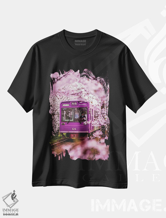 تیشرت طرح دار قطار محلی در شکوفه های گیلاس ژاپن II، مدیوم اثر الکس جی پرز | فروشگاه ایماژ