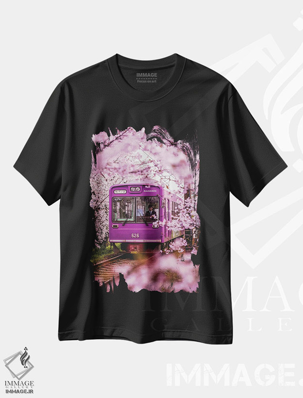 تیشرت طرح دار قطار محلی در شکوفه های گیلاس ژاپن II، مدیوم اثر الکس جی پرز | فروشگاه ایماژ
