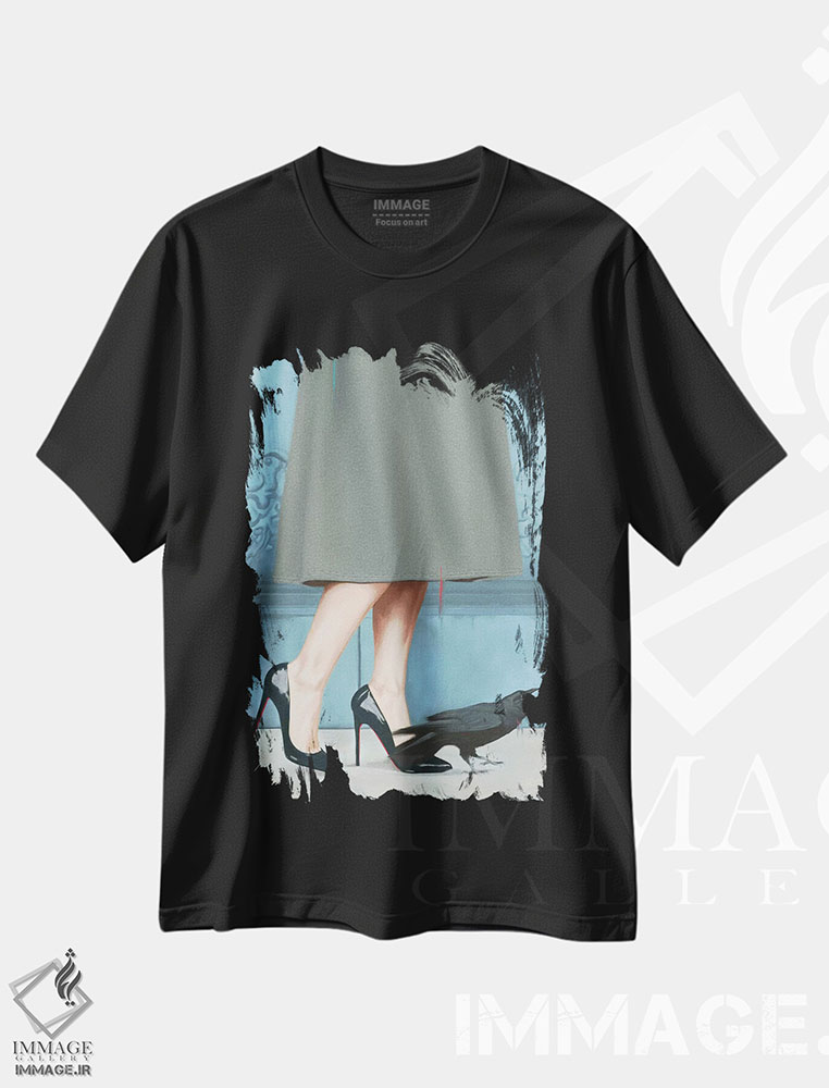 تیشرت طرح دار ملکه از راه می رسد، هنر فاخر اثر الکساندر گراهوفسکی | فروشگاه ایماژ