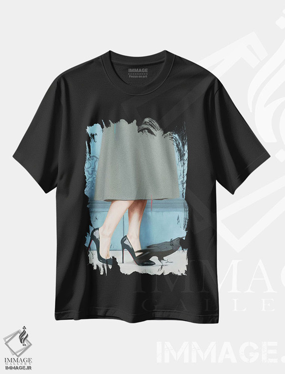 تیشرت طرح دار ملکه از راه می رسد، هنر فاخر اثر الکساندر گراهوفسکی | فروشگاه ایماژ