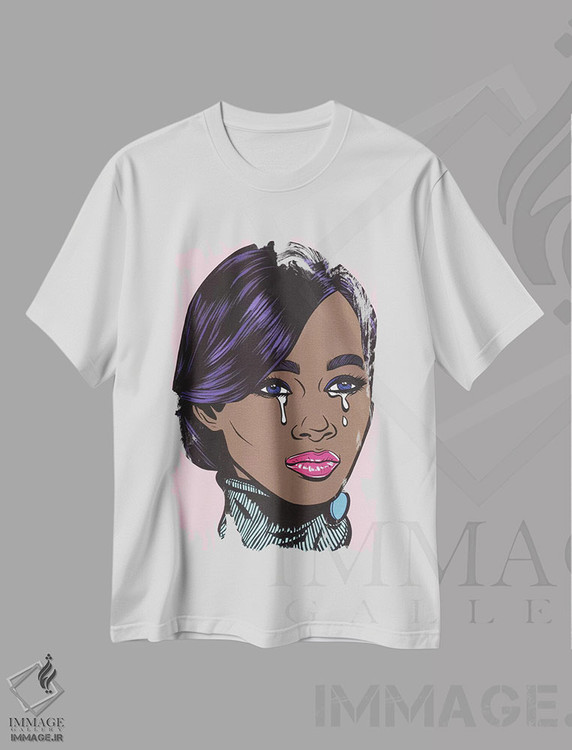 تیشرت طرح دار دختر سیاه پوست مدل گریان، هنر فاخر معاصر اثر آلیسون گاتچل | immage.ir