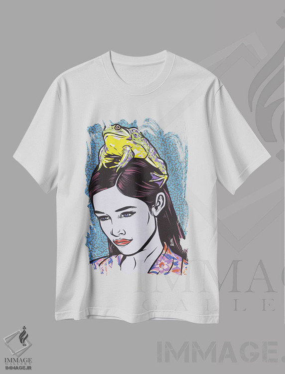 تیشرت طرح دار دختر با قورباغه، هنر فاخر معاصر اثر آلیسون گاتچل | immage.ir