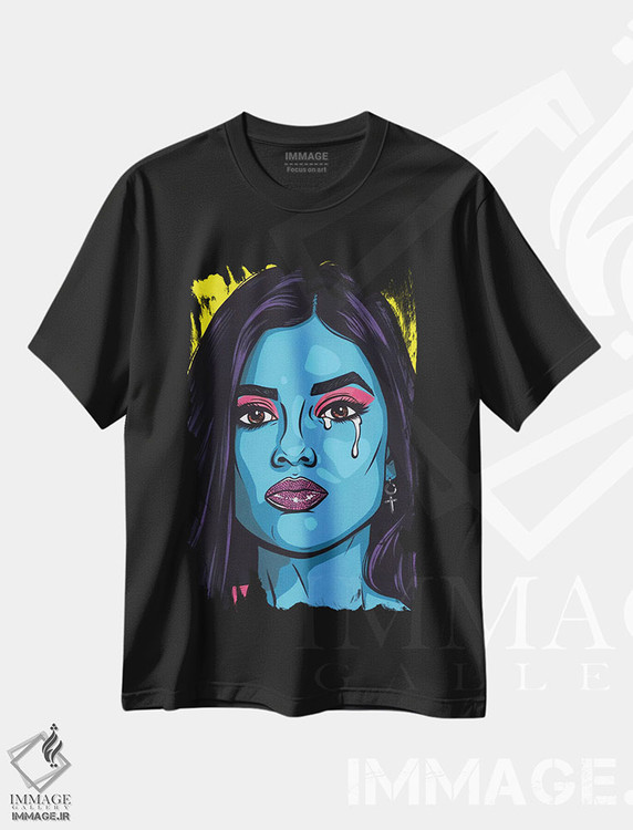 تیشرت طرح دار دختر کمیک گریان با موهای آبی، هنر فاخر معاصر اثر آلیسون گاتچل | فروشگاه ایماژ