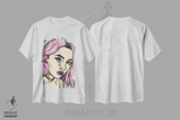 تیشرت طرح دار دختر غمگین با استایل گرانج صورتی، هنر فاخر معاصر اثر آلیسون گاتچل | immage.ir
