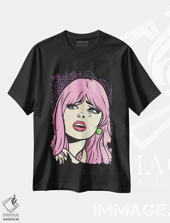 تیشرت طرح دار دختر کمیک گریان با موهای صورتی، هنر فاخر معاصر اثر آلیسون گاتچل | فروشگاه ایماژ