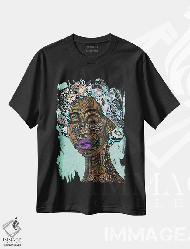 تیشرت طرح دار خانم لورتا، هنر آمریکایی آفریقایی تبار اثر اشلی جوی | فروشگاه ایماژ