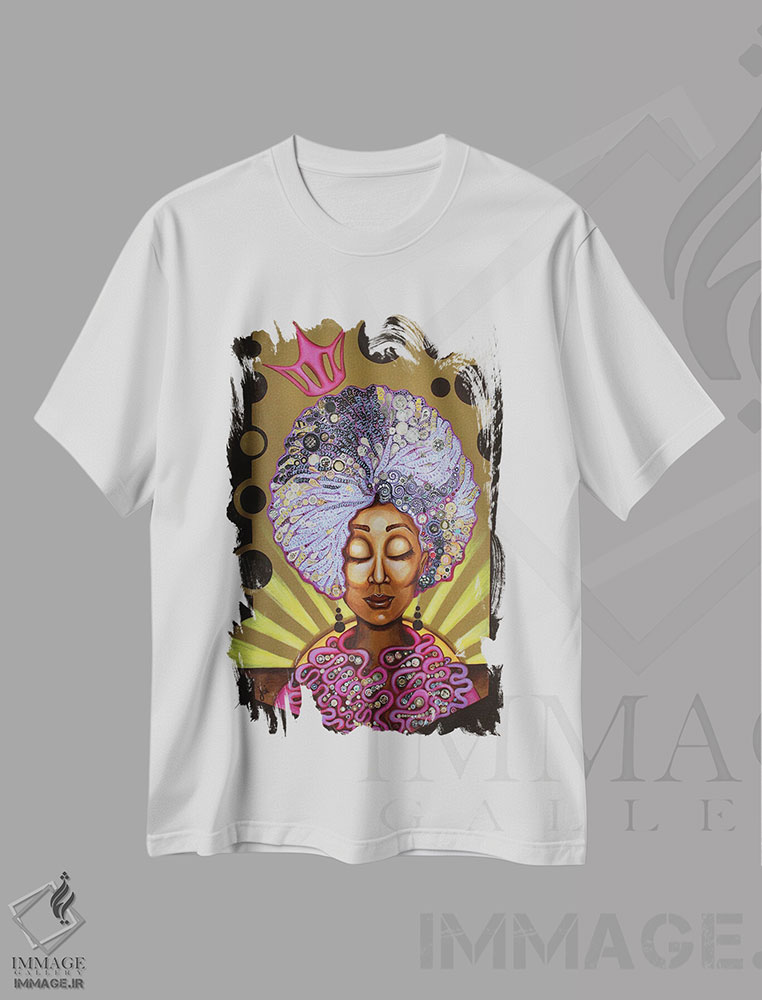 تیشرت طرح دار تاجدار با موهای فر، هنر آمریکایی آفریقایی تبار اثر اشلی جوی | immage.ir